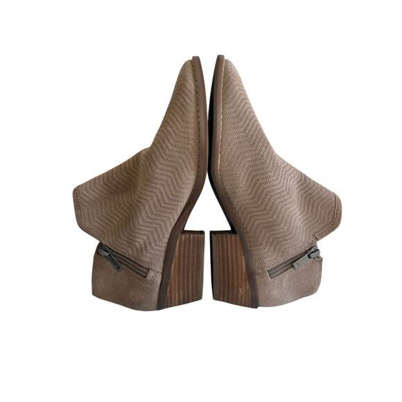 Lucky Brand LP-Farel Women’s Ankle Boots 8.5M Taupe Suede Block Heel Booties Zip - Picture 1 of 8